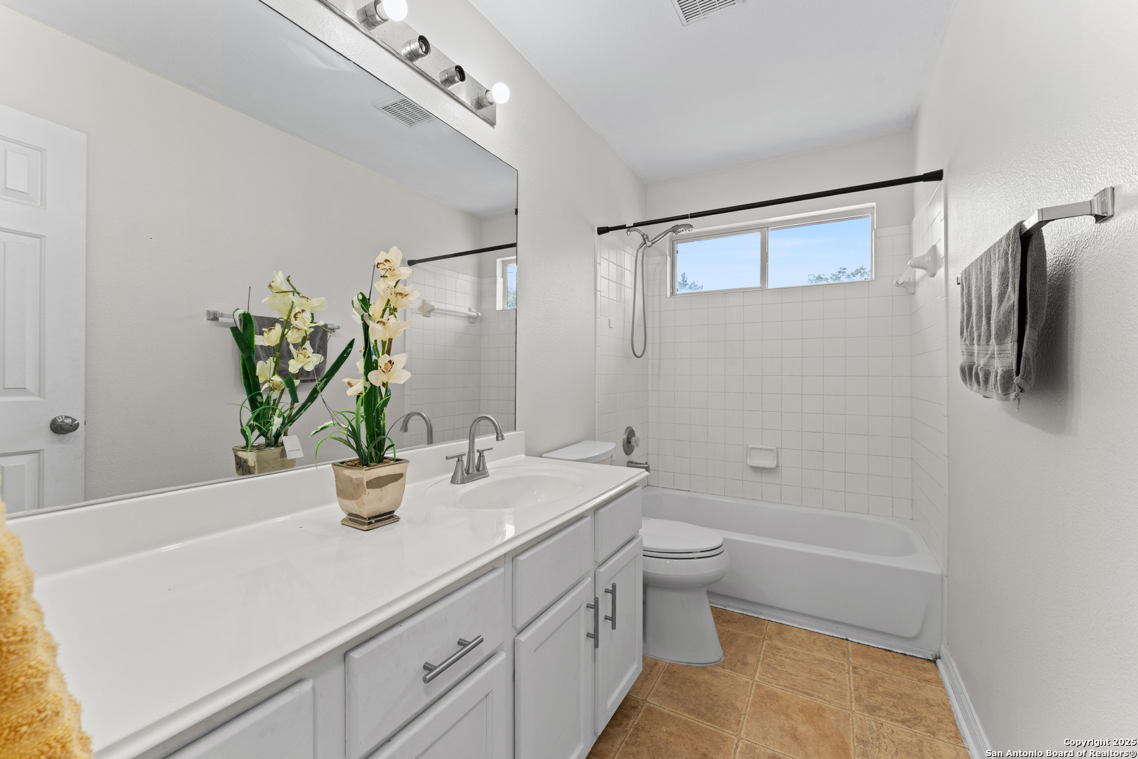 807 Midway Crest San Antonio TX 78258