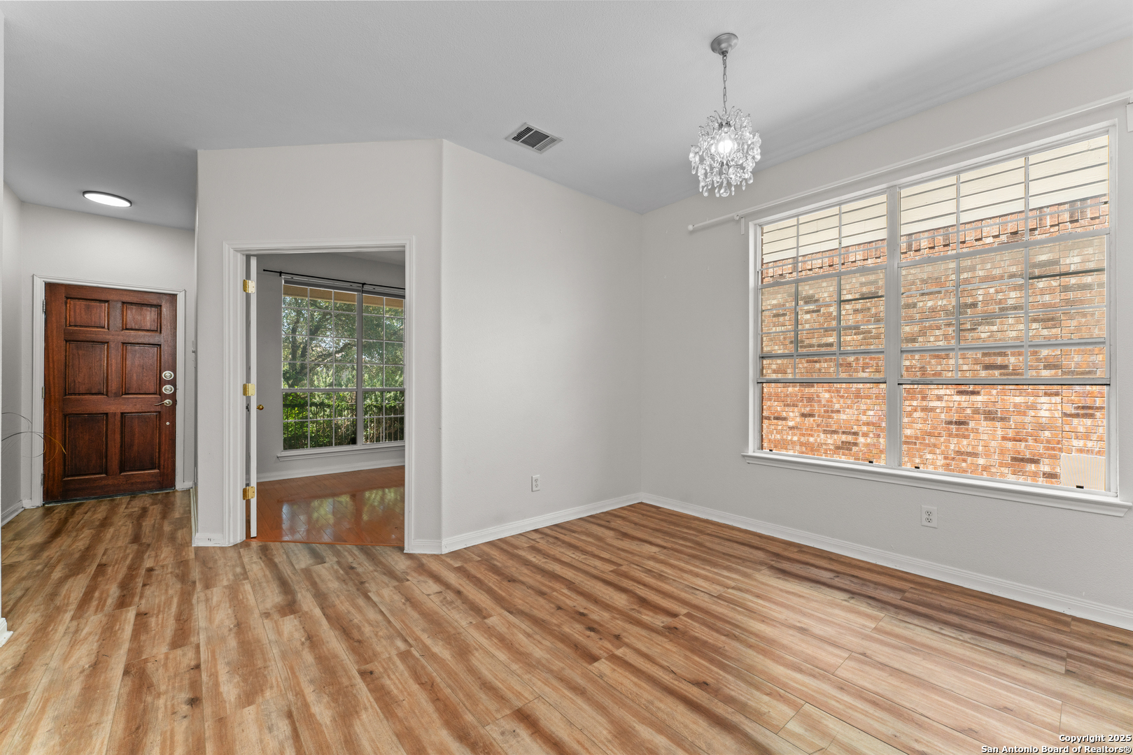 807 Midway Crest San Antonio TX 78258
