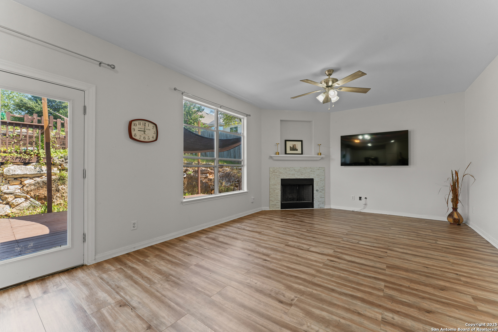 807 Midway Crest San Antonio TX 78258