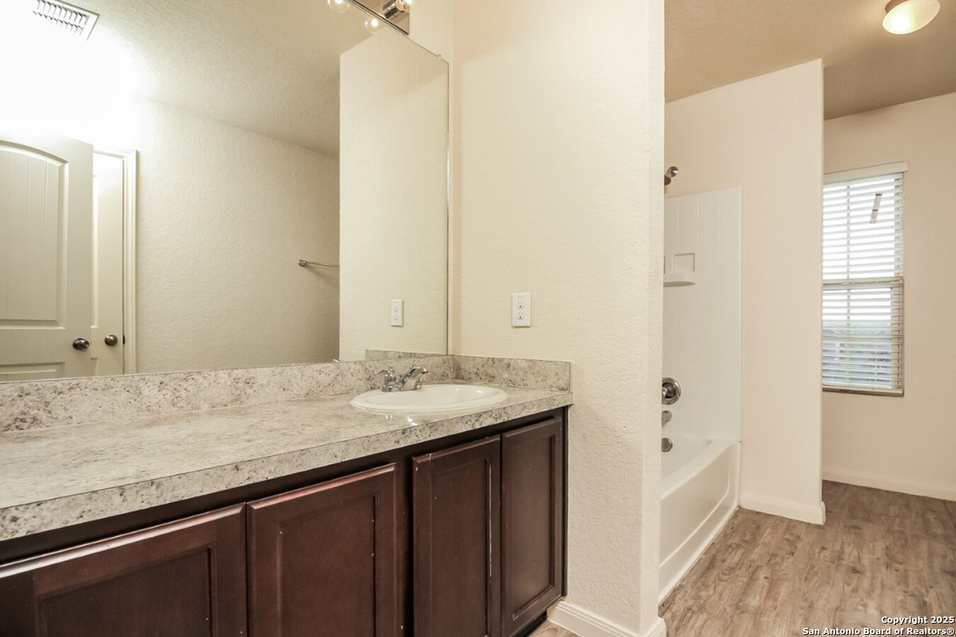 8615 Tesoro Hills San Antonio TX 78242