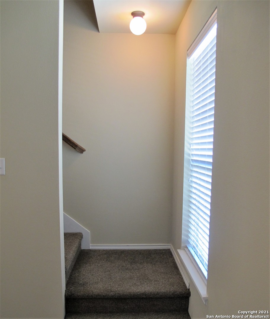 1140 Brown Rock Drive New Braunfels TX 78130