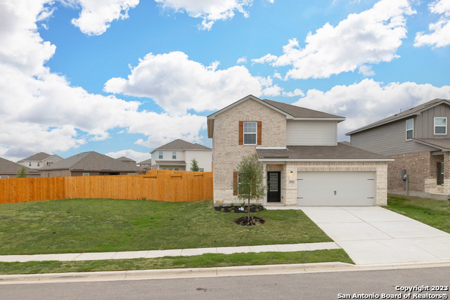 9234 Foxing Bluffs Converse TX 78109