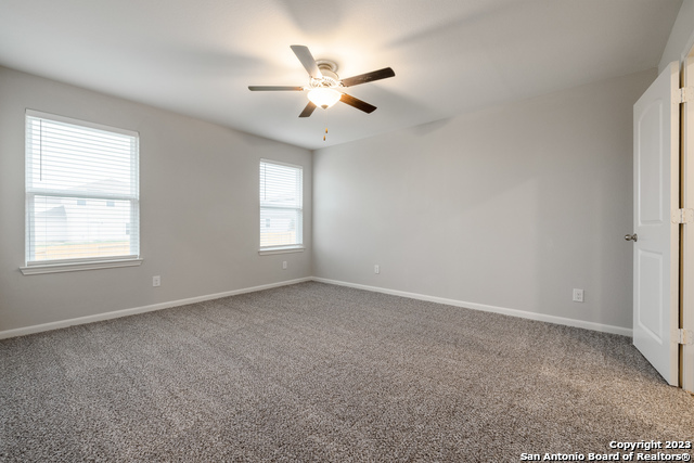 9234 Foxing Bluffs Converse TX 78109
