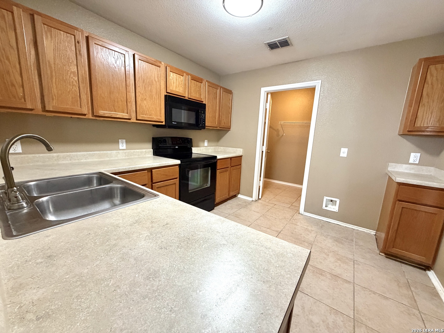 24319 Saffron Plum San Antonio TX 78261