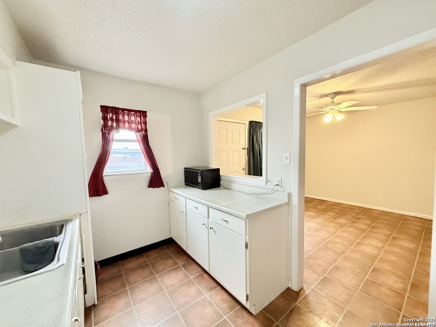 911 Vance Jackson San Antonio TX 78201