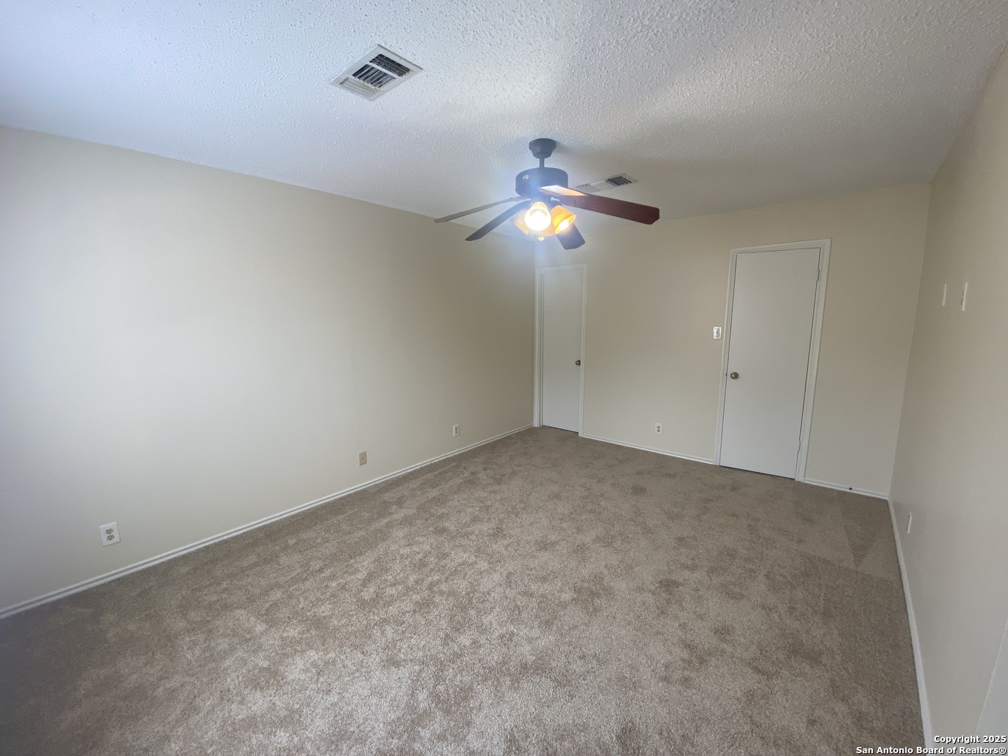 8802 Bridgefield San Antonio TX 78240