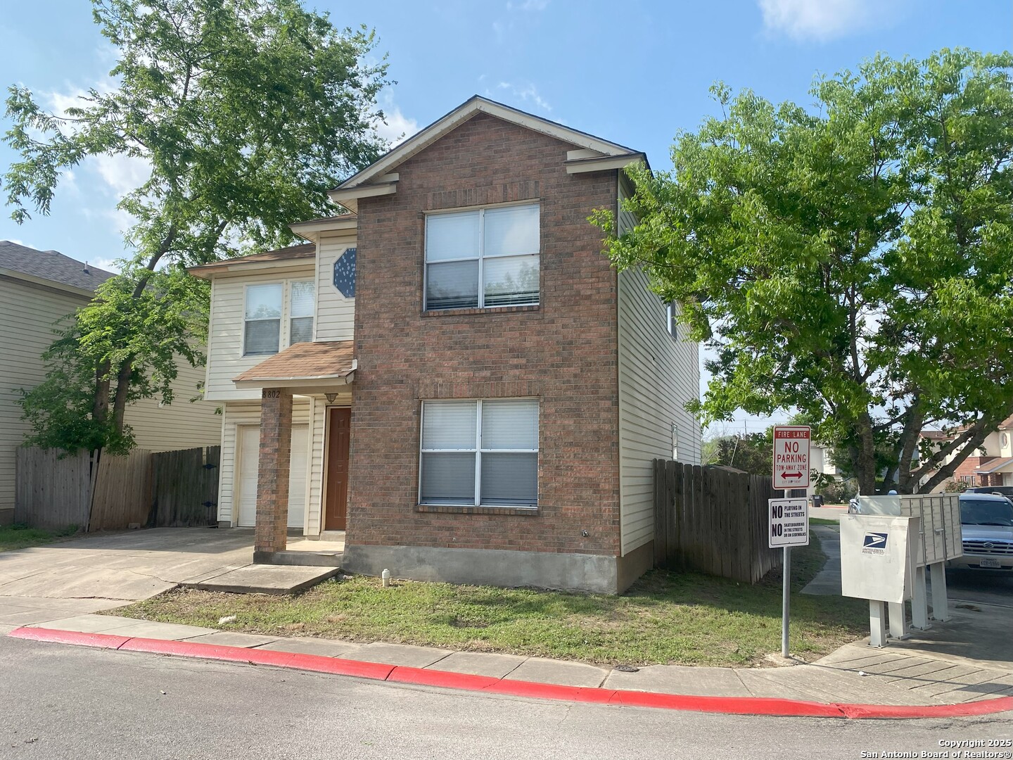 8802 Bridgefield San Antonio TX 78240