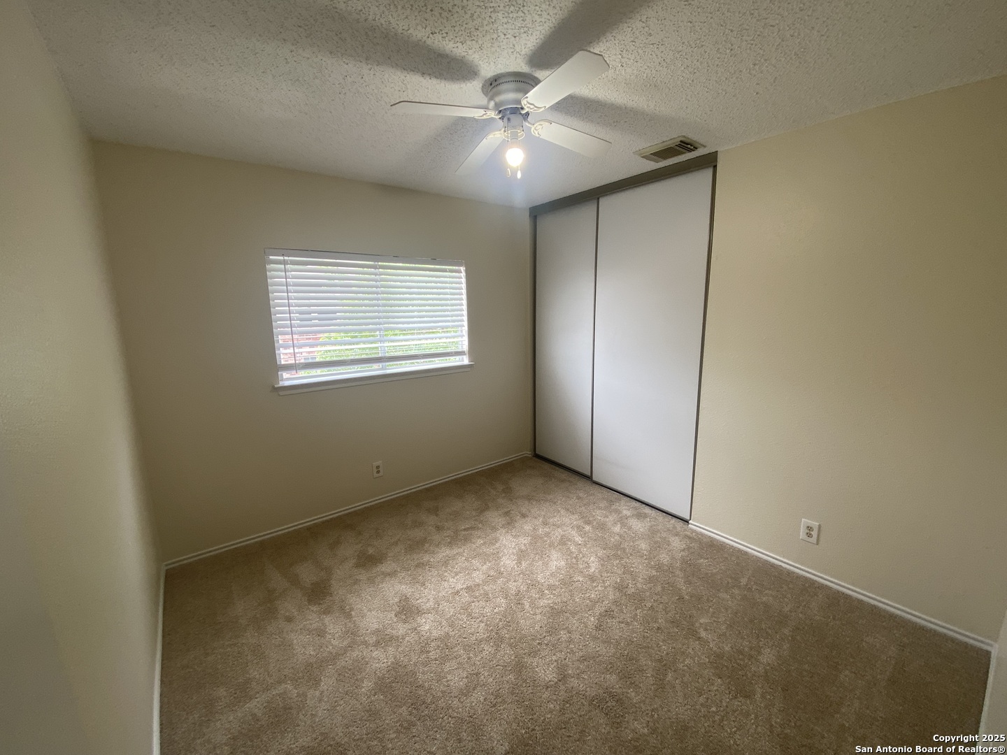 8802 Bridgefield San Antonio TX 78240