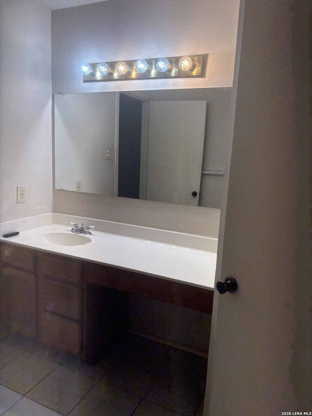 9307 Valley Gate San Antonio TX 78250