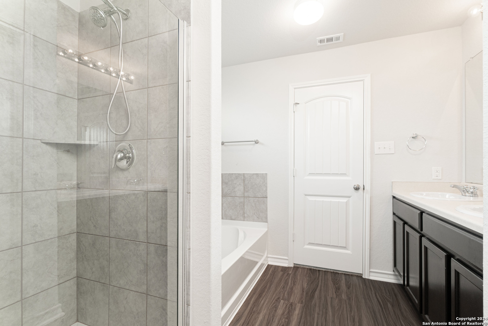 2611 Barbwire Way San Antonio TX 78244