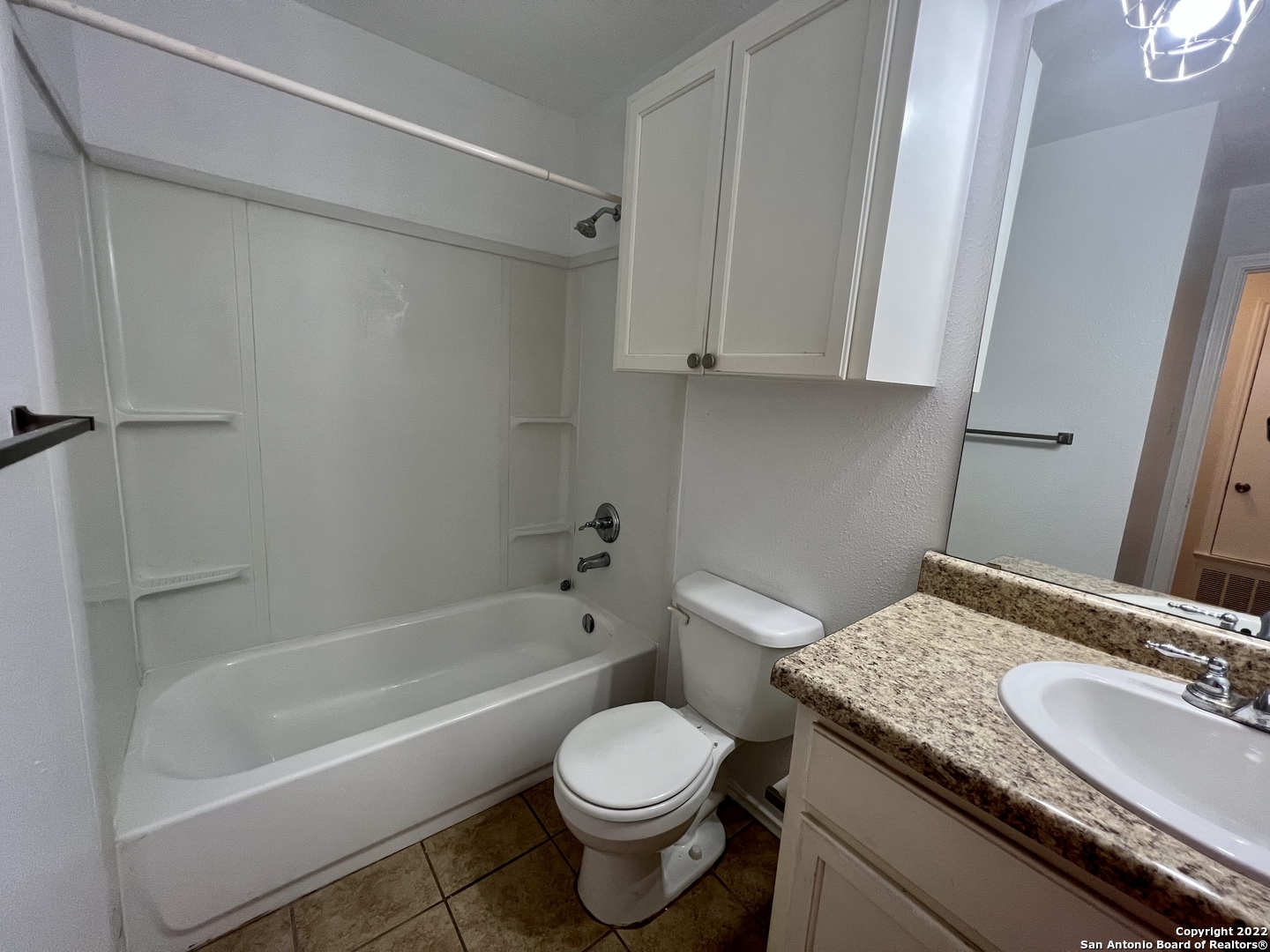 810 Station Street Converse TX 78109