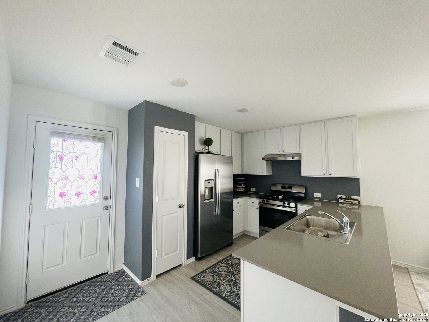 6948 Calcite Trail Elmendorf TX 78112