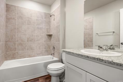 15610 Garam Trail Von Ormy TX 78073