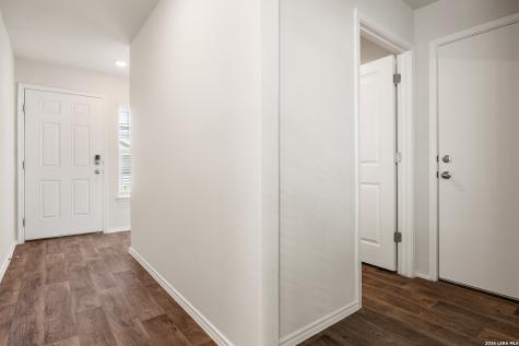 15610 Garam Trail Von Ormy TX 78073