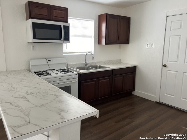 3631 W Salinas Street San Antonio TX 78207