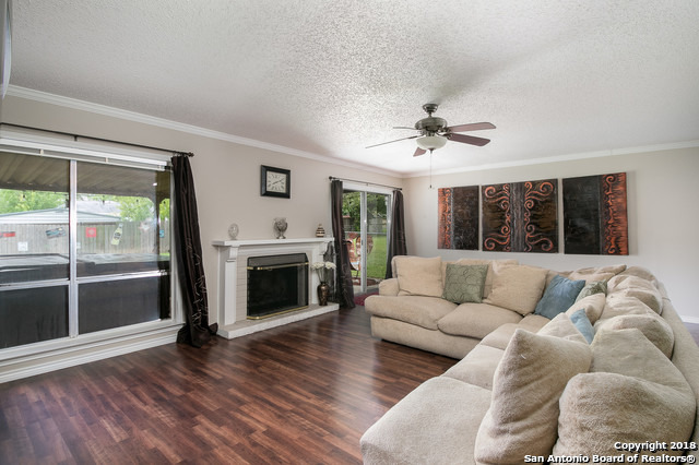 11813 Splintered Oak Live Oak TX 78233
