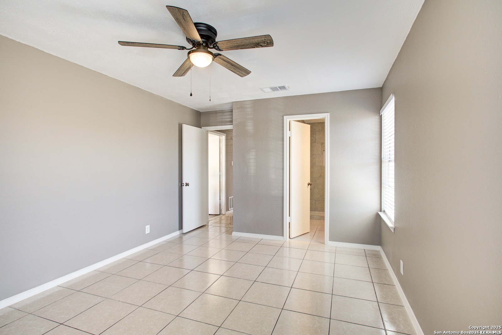 5281 Meadow Rise Street San Antonio TX 78250