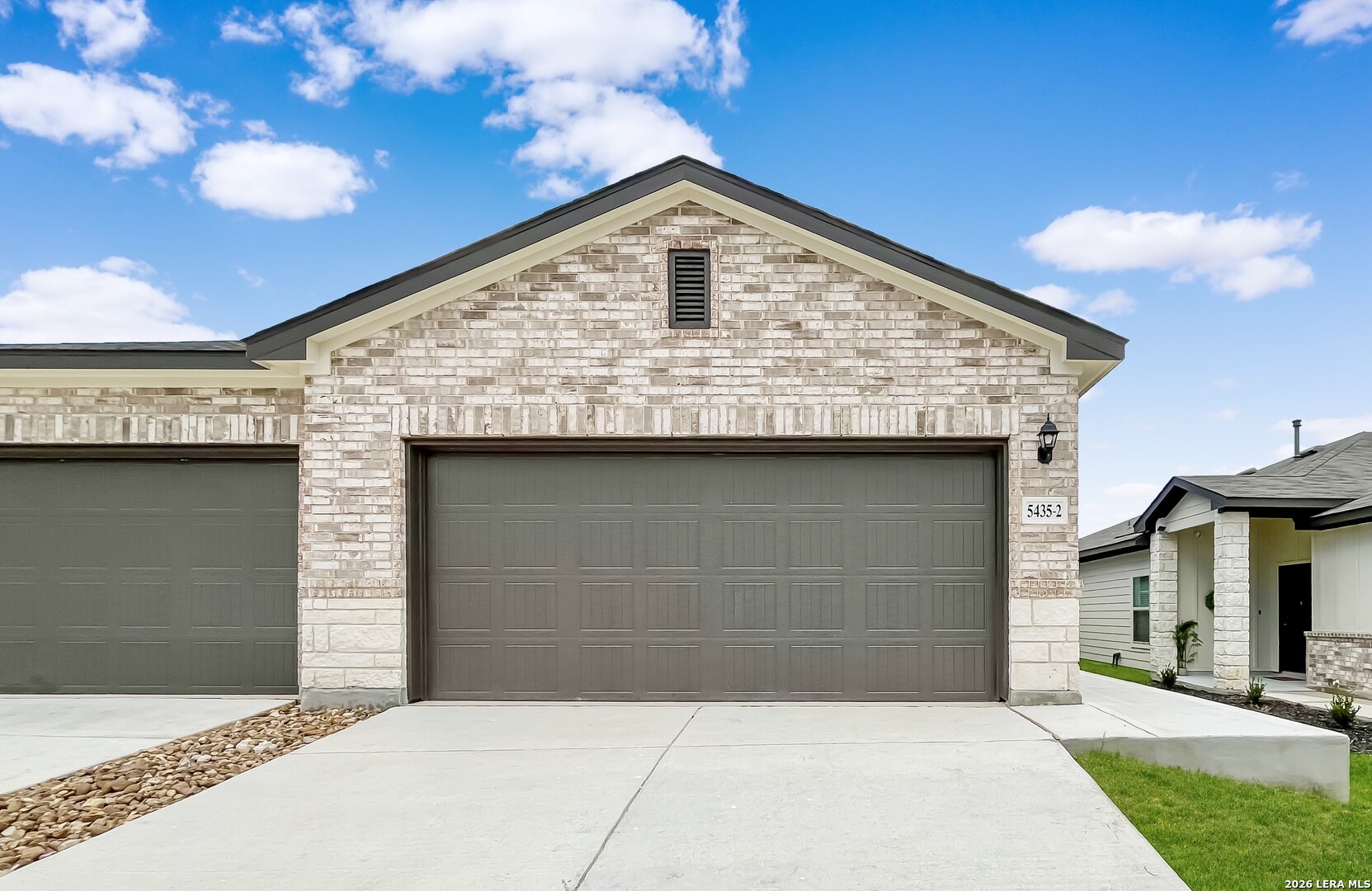 5435 Devils Gate Converse TX 78109