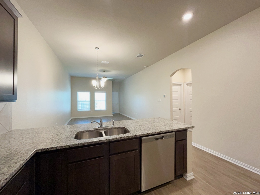 5435 Devils Gate Converse TX 78109