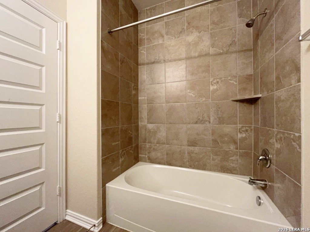 5435 Devils Gate Converse TX 78109