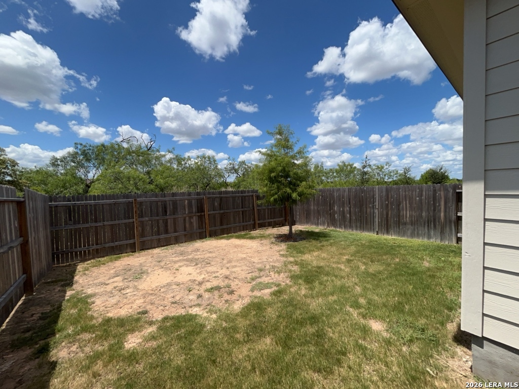 5435 Devils Gate Converse TX 78109