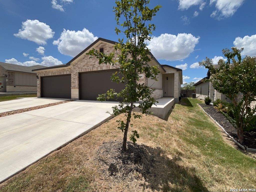 5435 Devils Gate Converse TX 78109