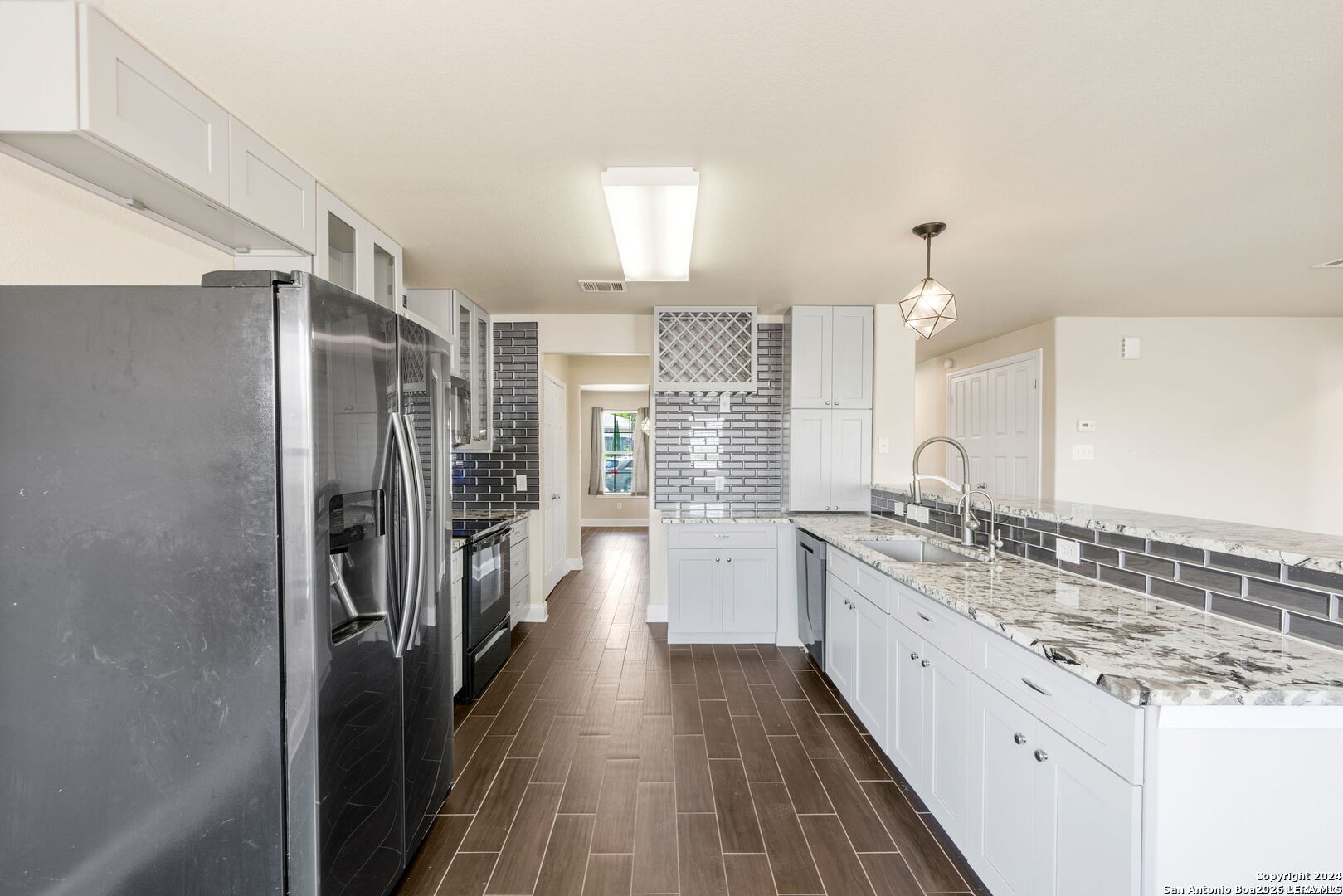 5006 Fountain Hill San Antonio TX 78244