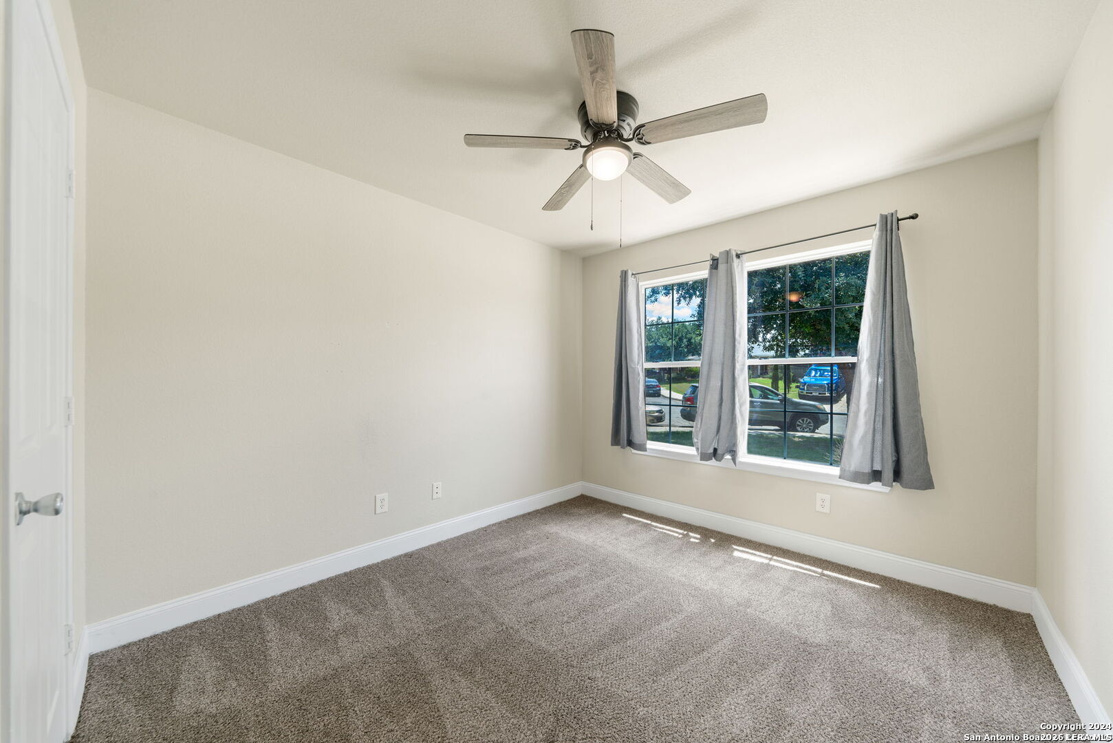 5006 Fountain Hill San Antonio TX 78244