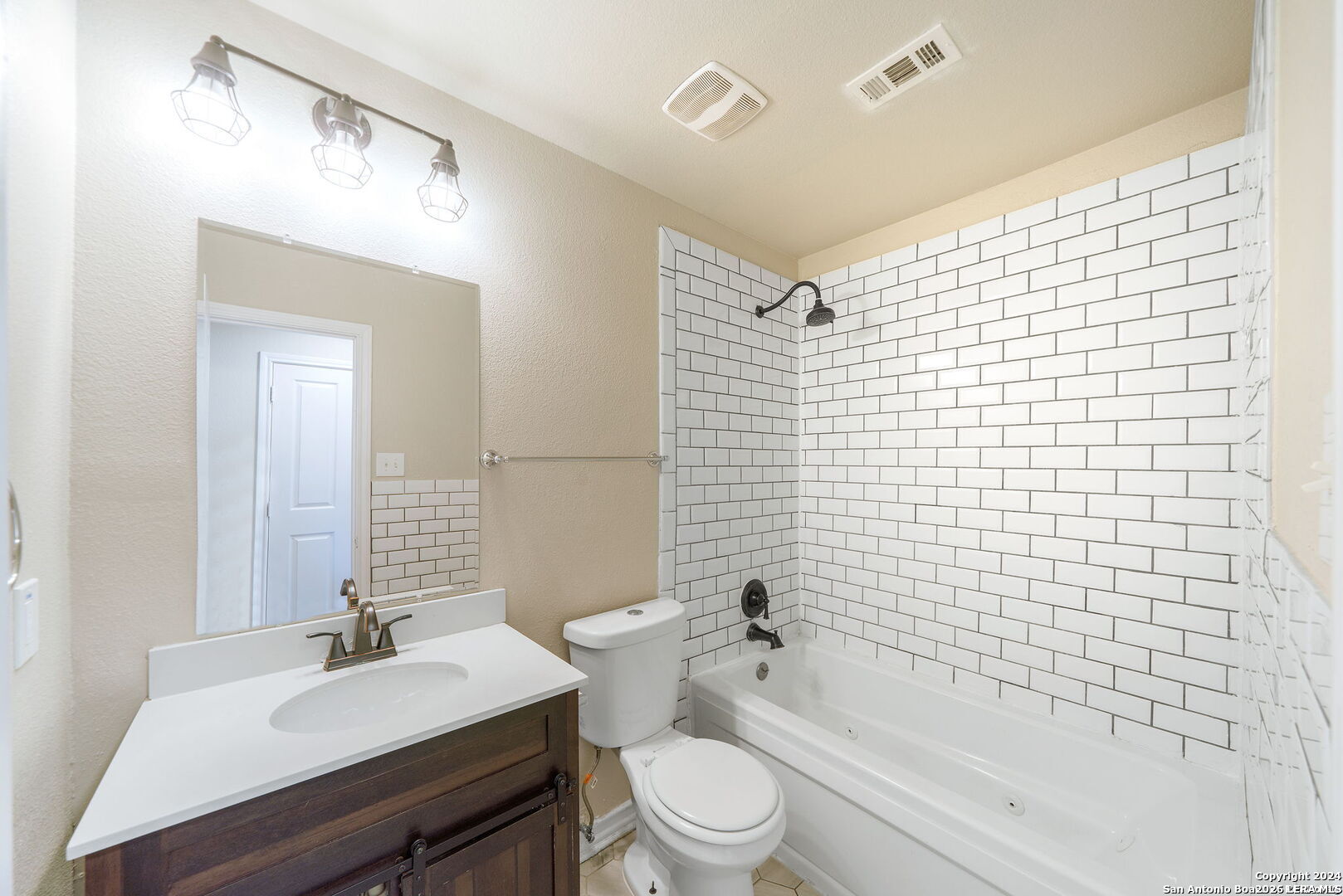 5006 Fountain Hill San Antonio TX 78244