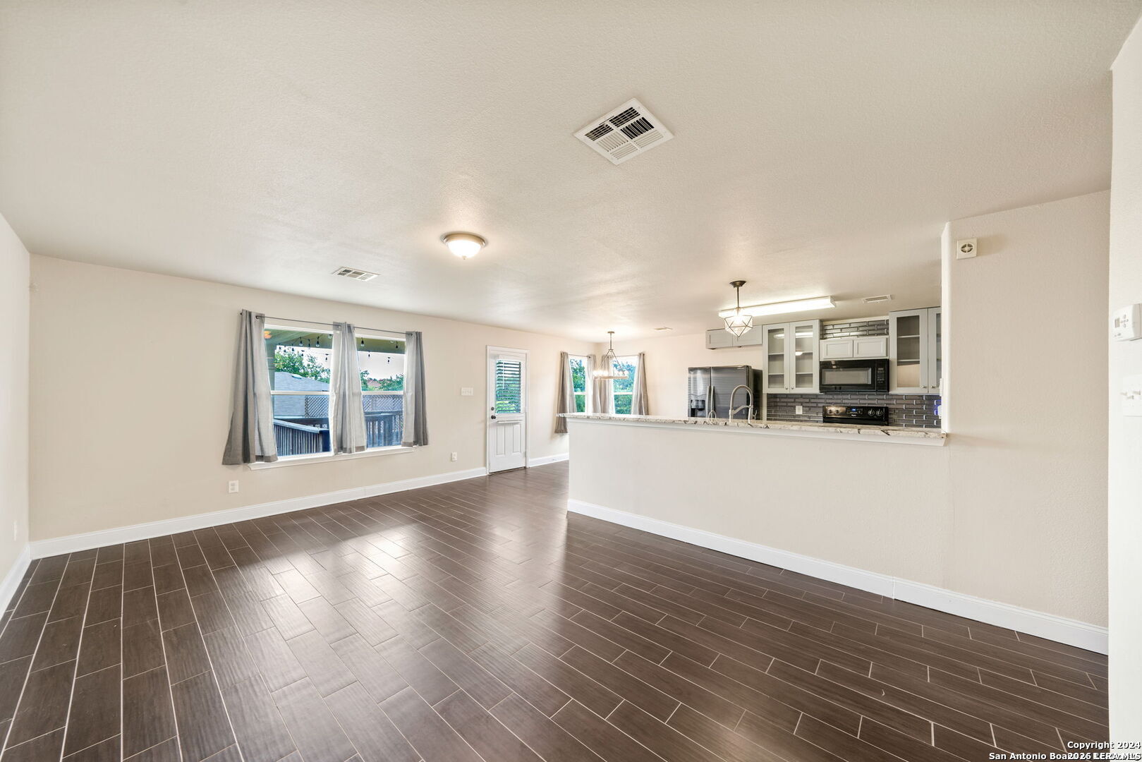5006 Fountain Hill San Antonio TX 78244