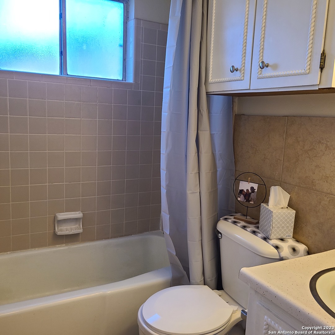 8803 Wimbledon Street San Antonio TX 78254