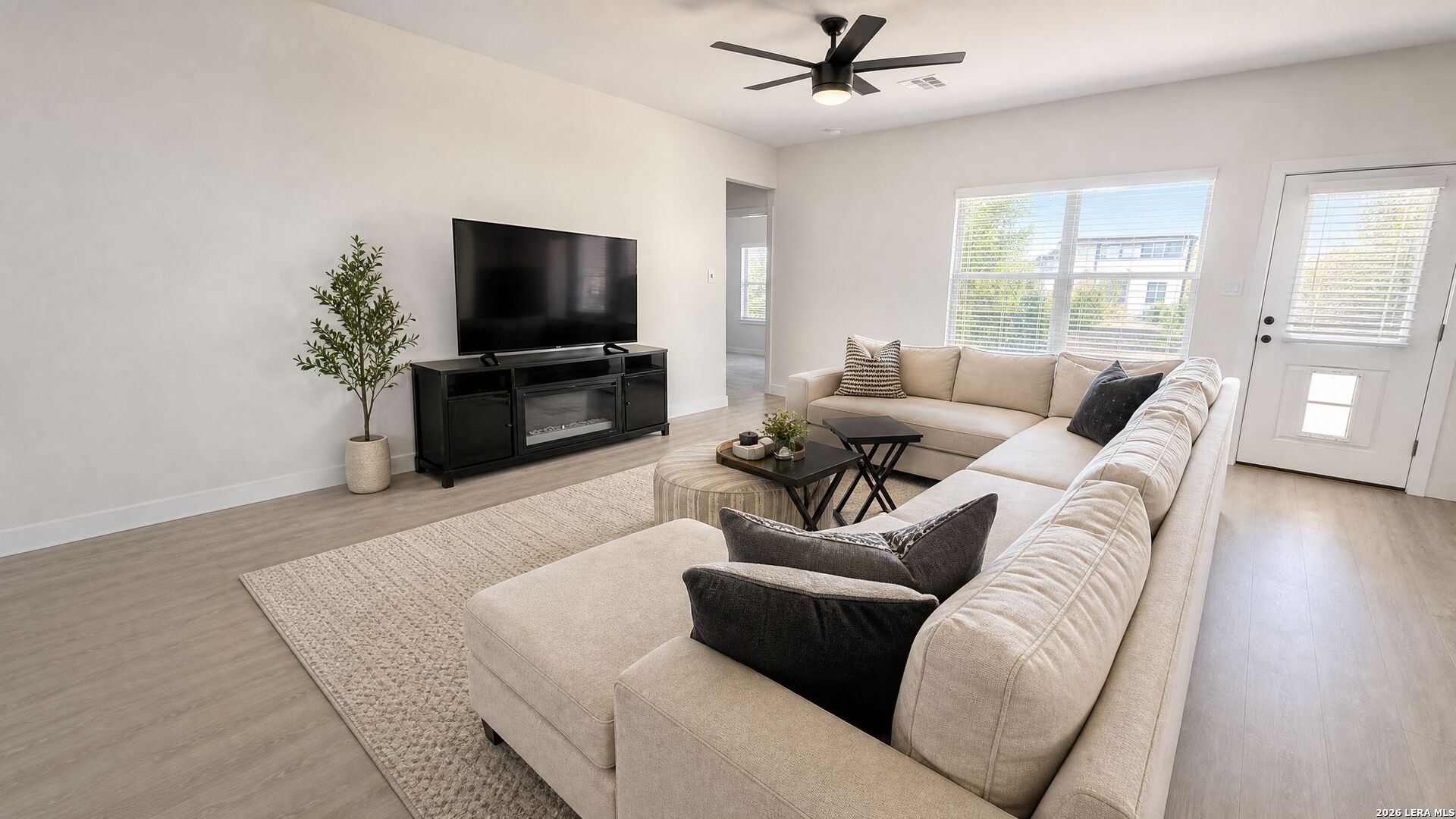 9254 Landa Falls San Antonio TX 78254