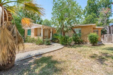 101 Canterbury Hill Street Terrell Hills TX 78209