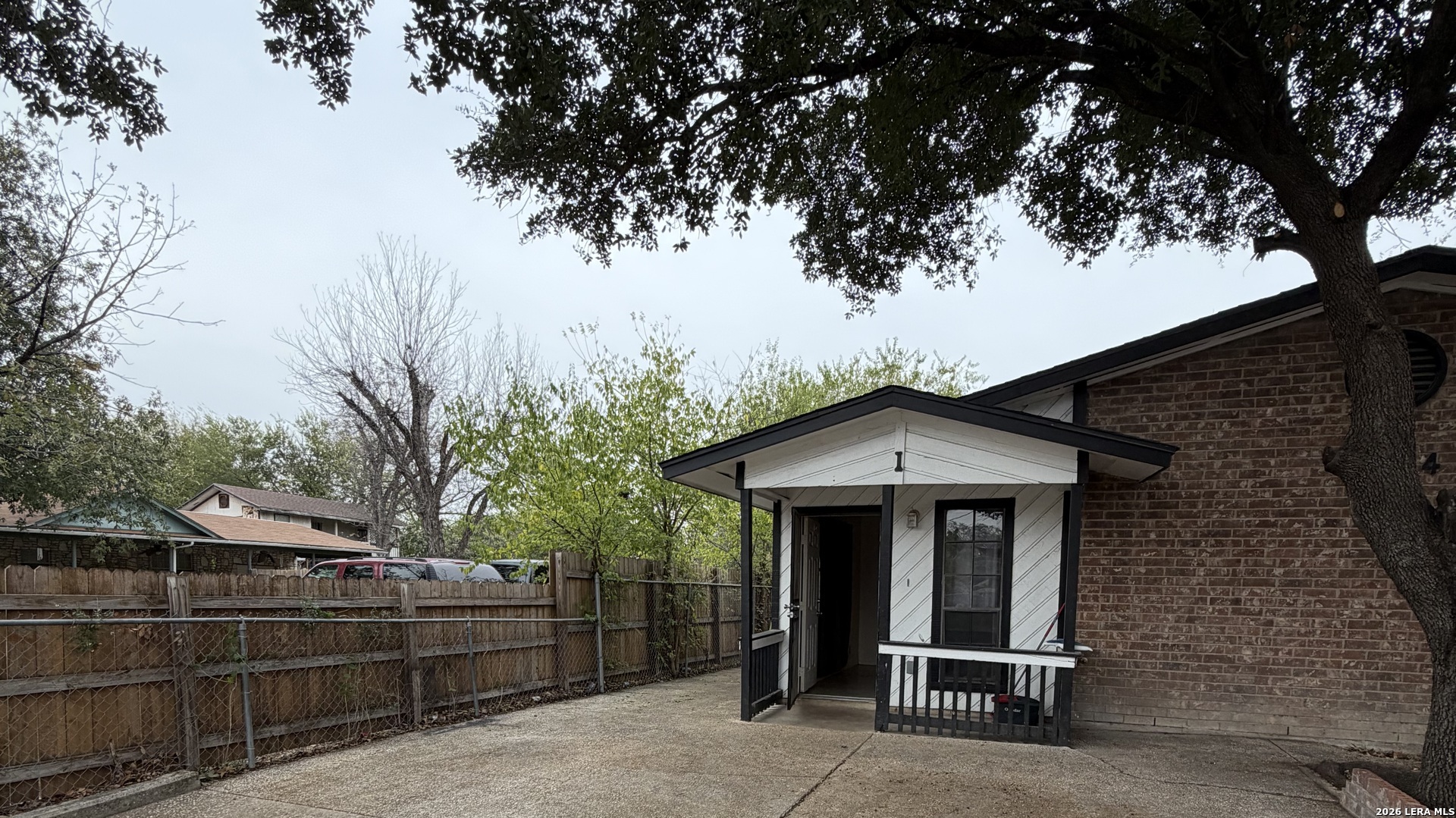 324 S San Eduardo Avenue San Antonio TX 78237