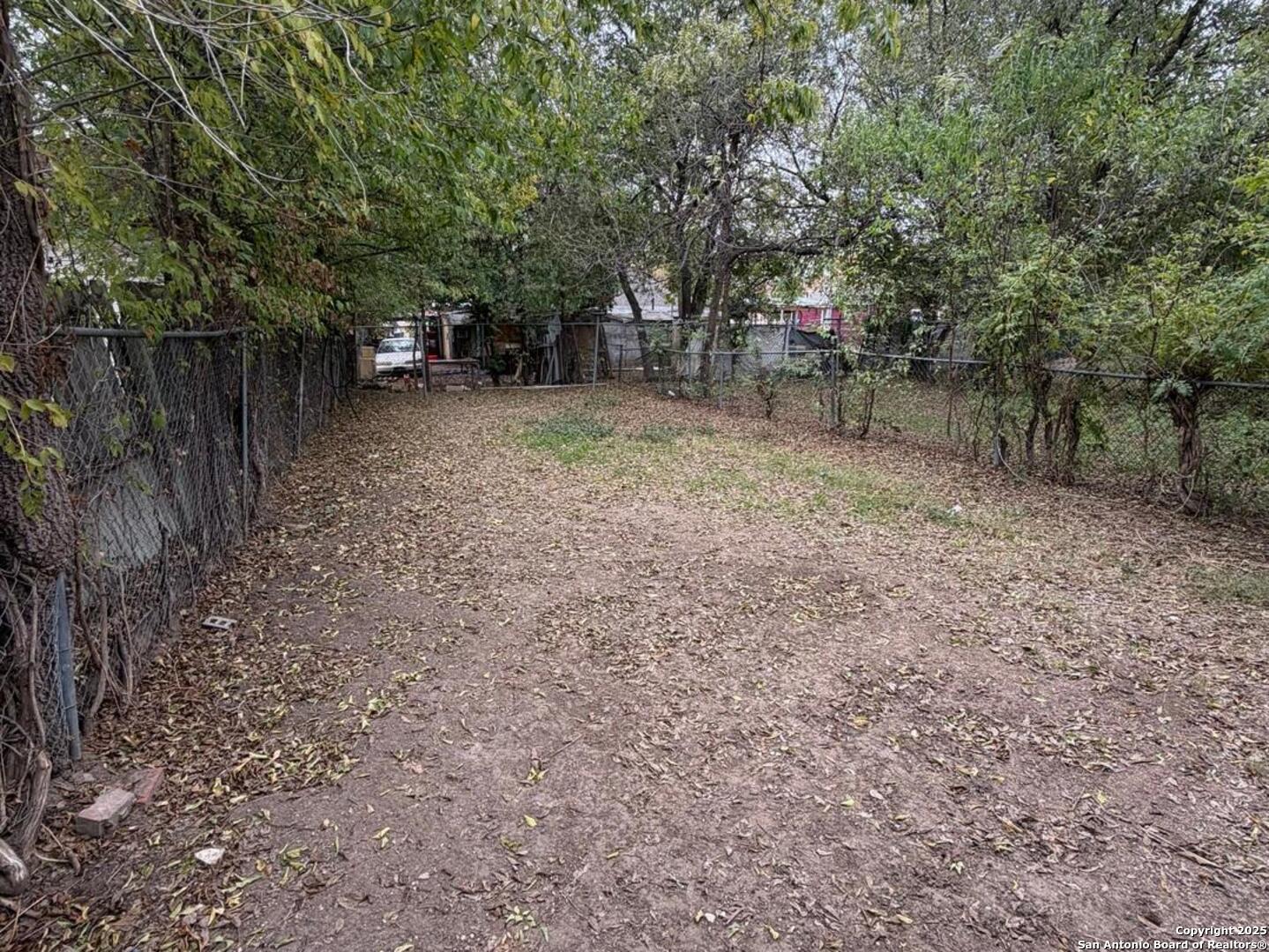 324 S San Eduardo Avenue San Antonio TX 78237