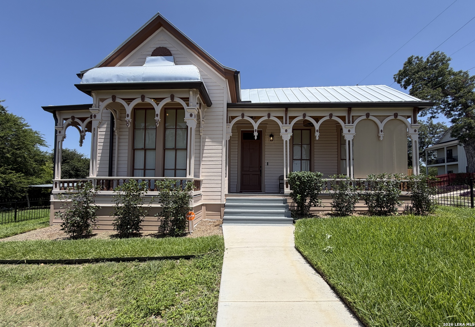 1133 E Crockett Street San Antonio TX 78202