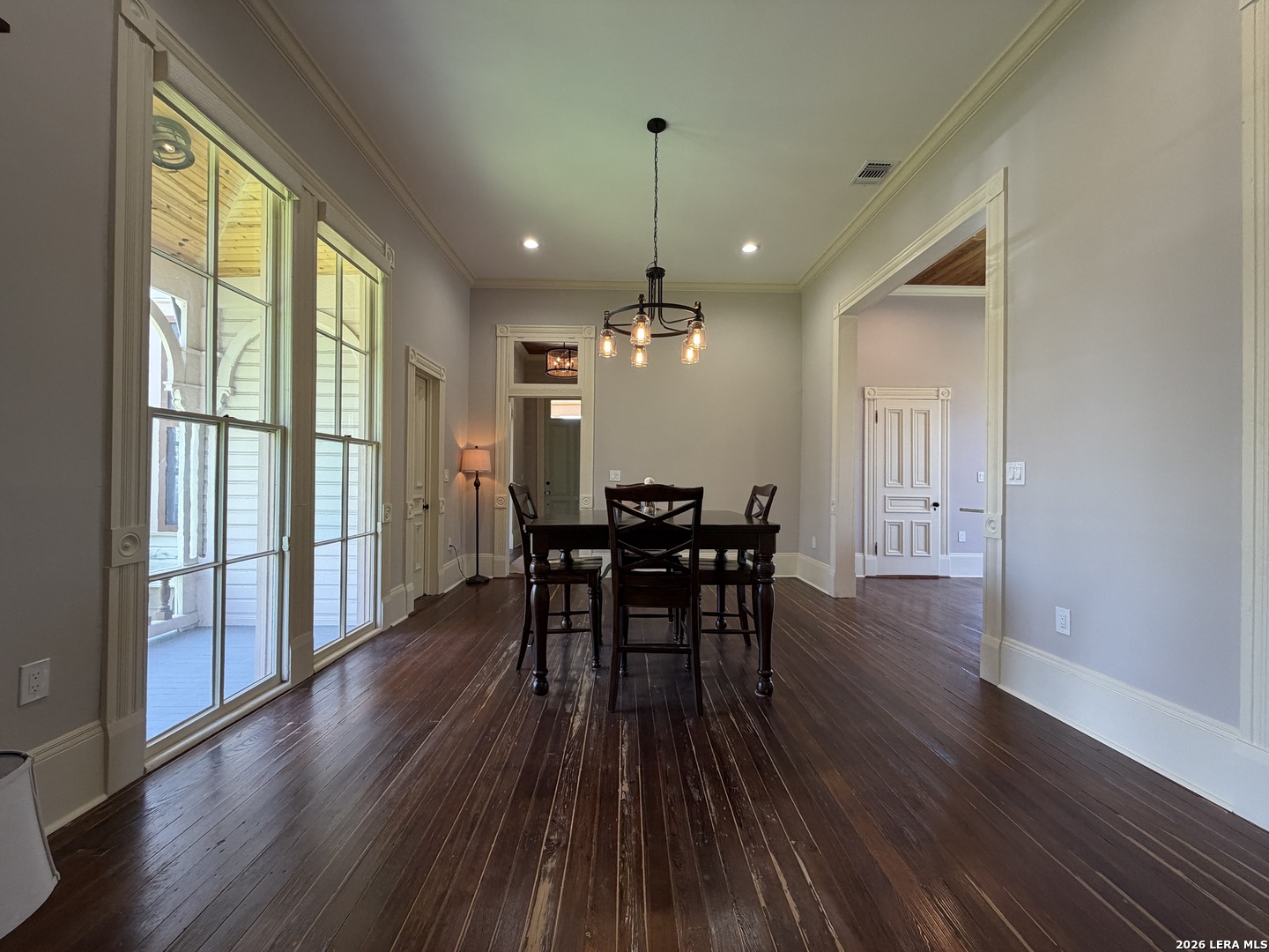 1133 E Crockett Street San Antonio TX 78202