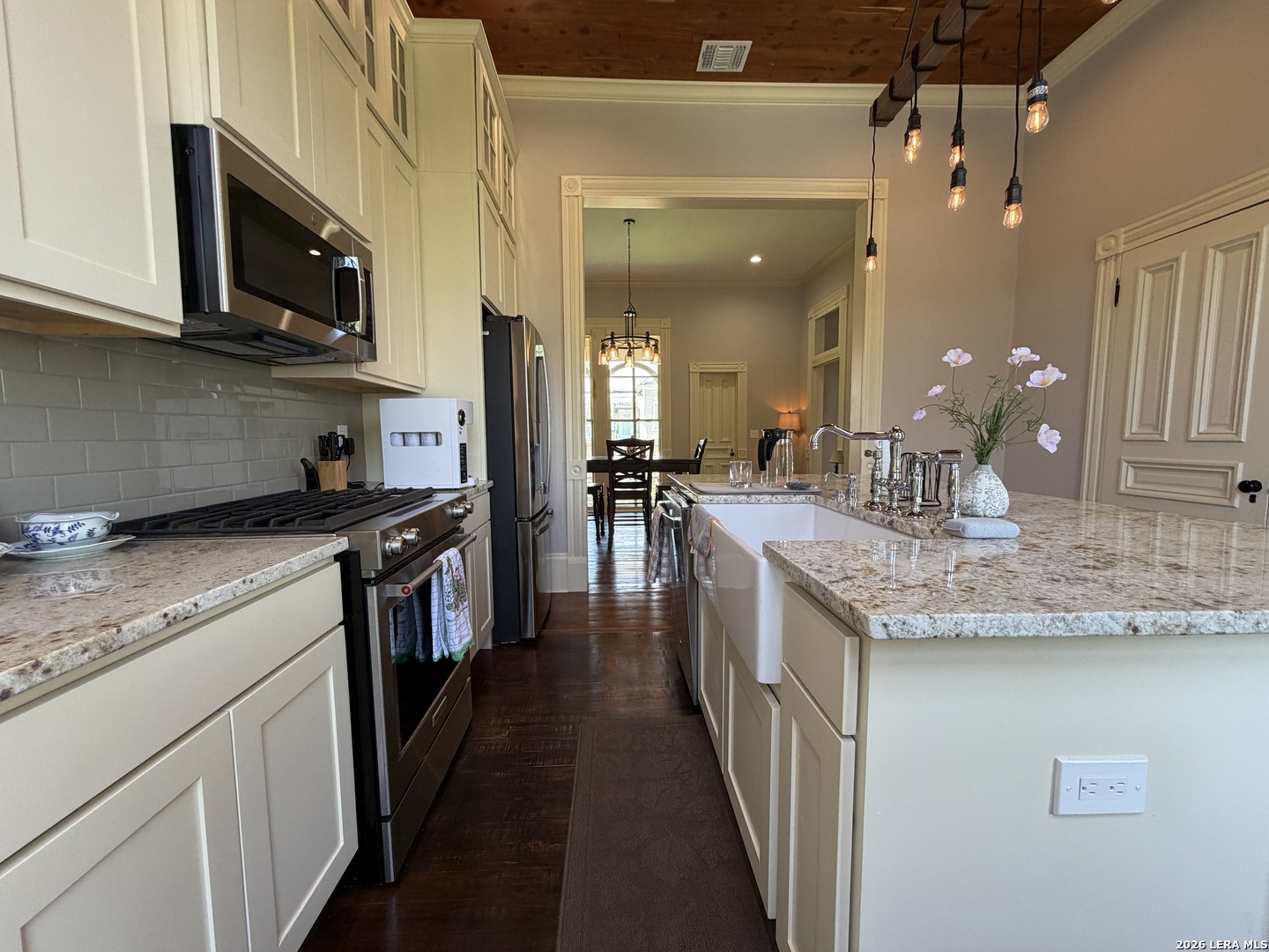 1133 E Crockett Street San Antonio TX 78202