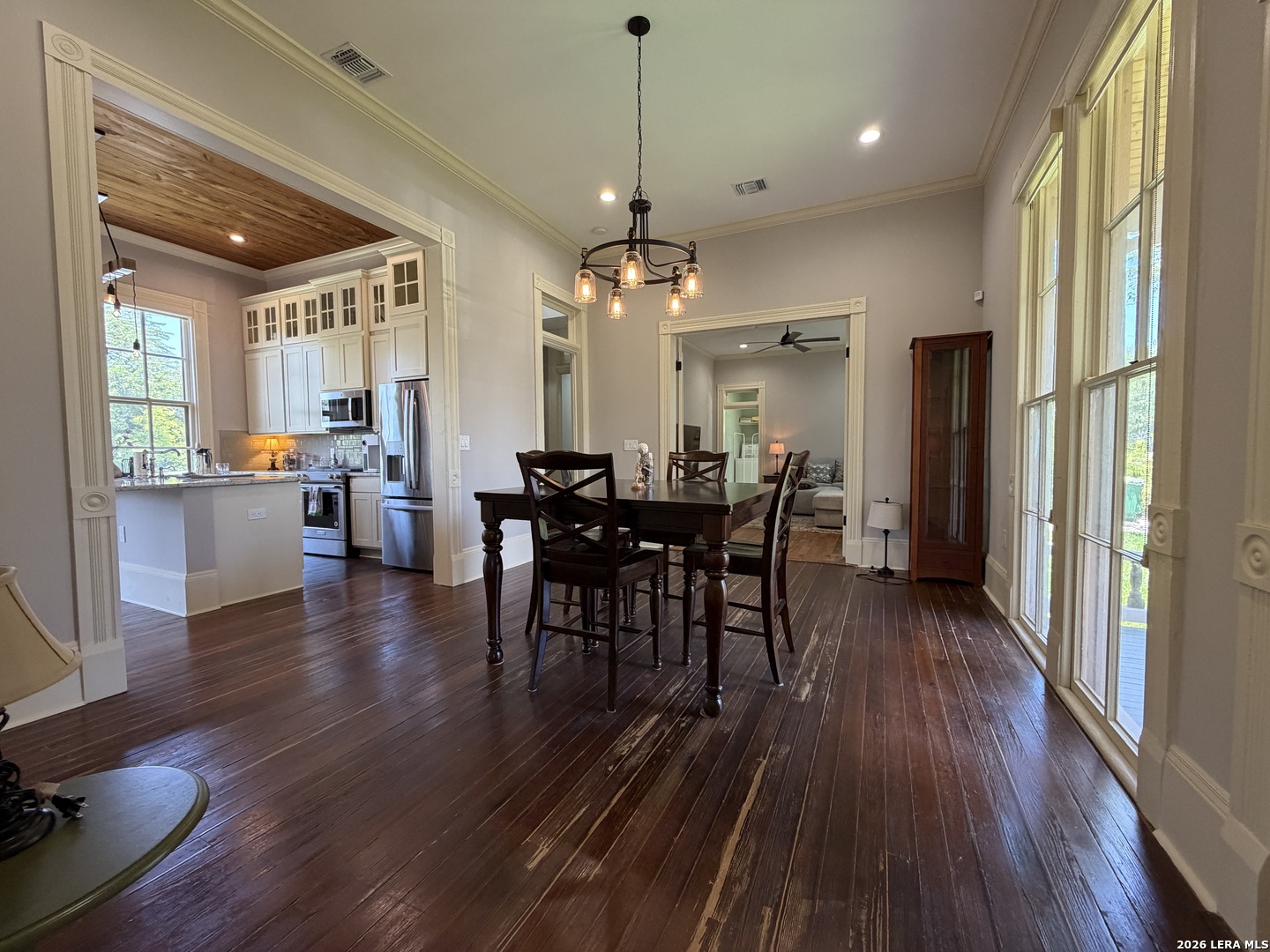1133 E Crockett Street San Antonio TX 78202