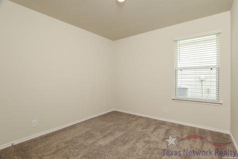 121 Legendary Trail Loop Floresville TX 78114