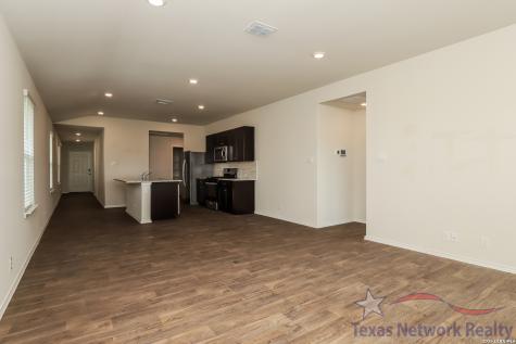 121 Legendary Trail Loop Floresville TX 78114