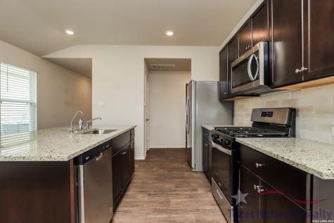 121 Legendary Trail Loop Floresville TX 78114