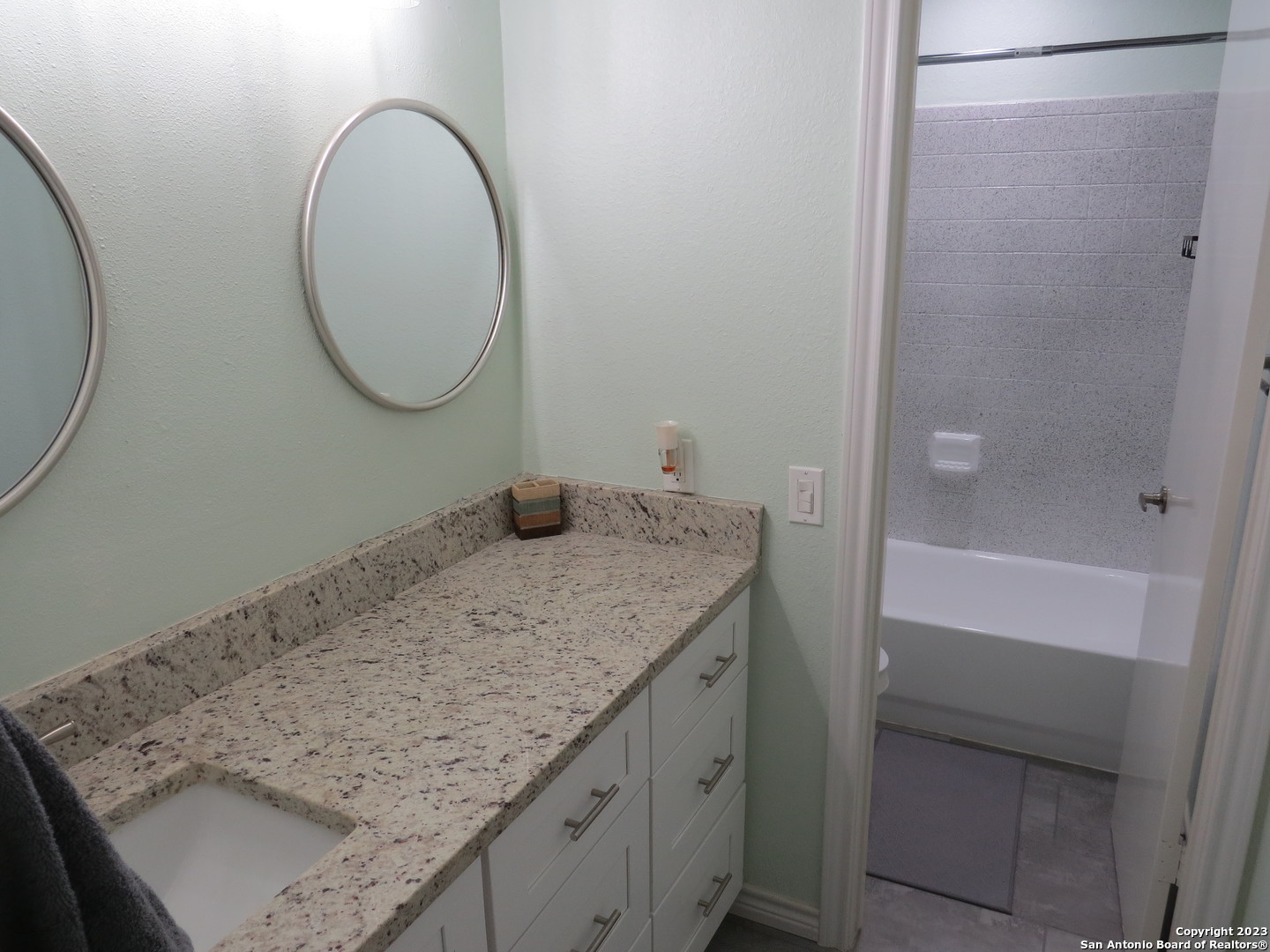 13906 Thebes Circle Universal City TX 78148