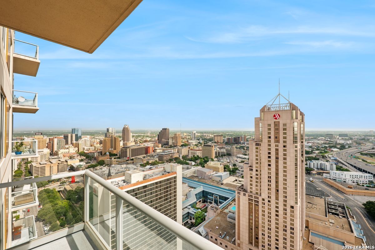 610 E Market San Antonio TX 78205