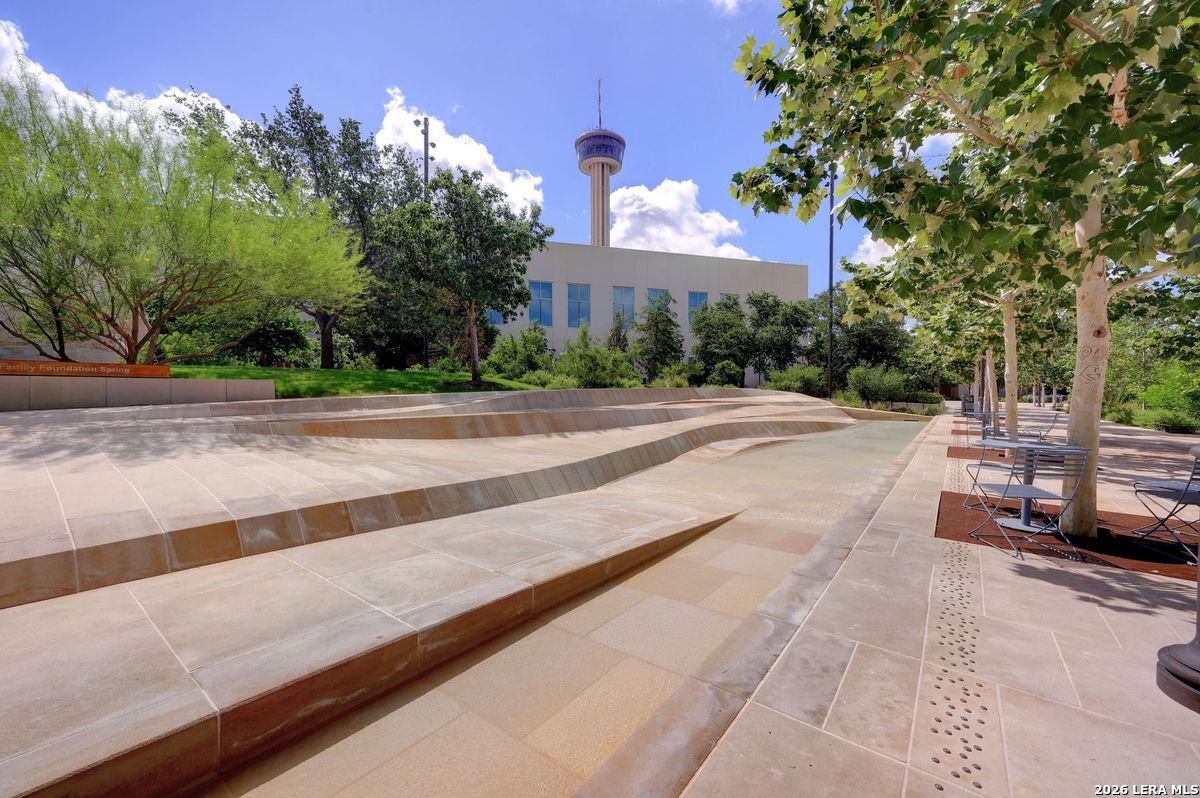 610 E Market San Antonio TX 78205