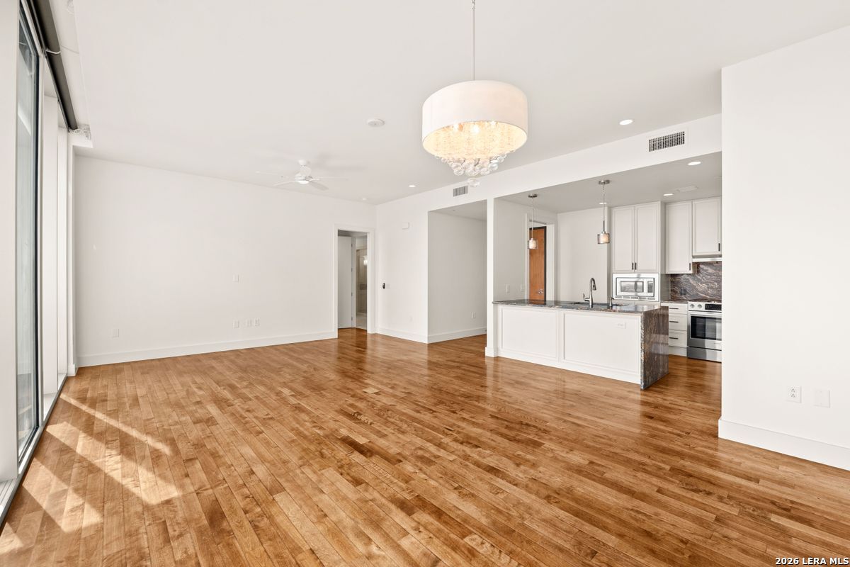 610 E Market San Antonio TX 78205