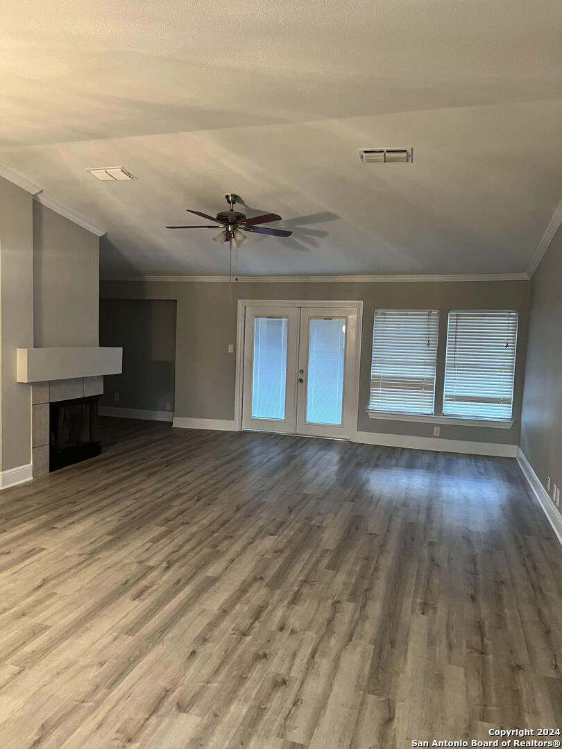 7027 Elk Trail San Antonio TX 78244