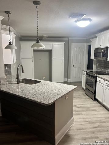 7027 Elk Trail San Antonio TX 78244