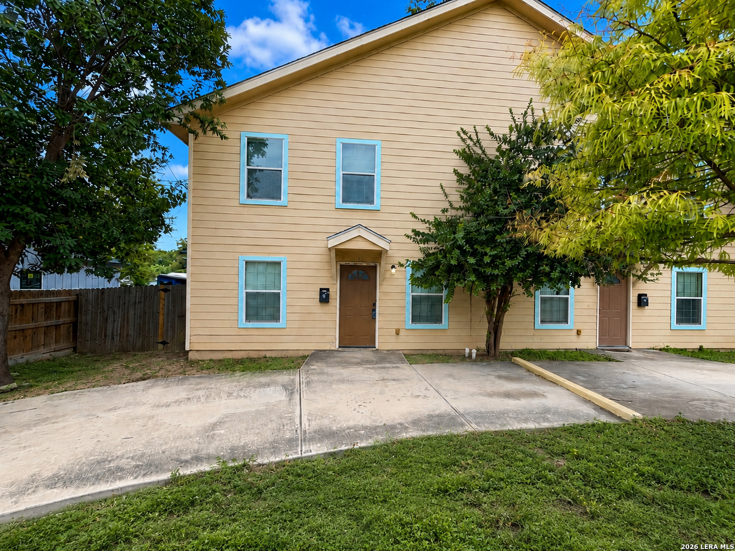 1221 N Navidad San Antonio TX 78207