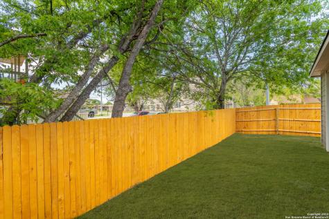 402 Trefger Street Seguin TX 78155